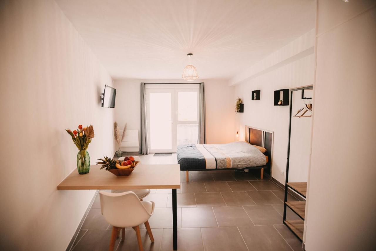 Franc-Bisontin - Unique ! 4 Logements Disponibles Besanzón Exterior foto