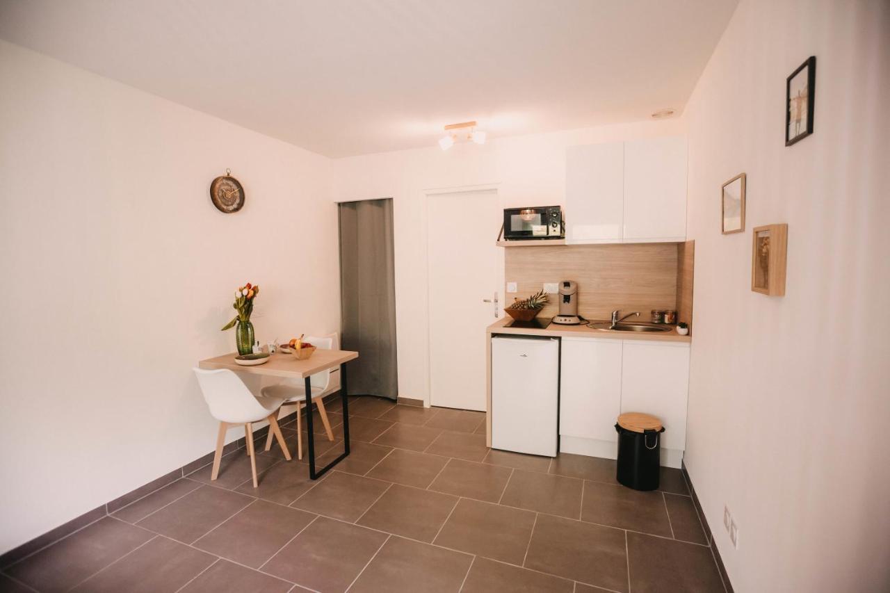 Franc-Bisontin - Unique ! 4 Logements Disponibles Besanzón Exterior foto